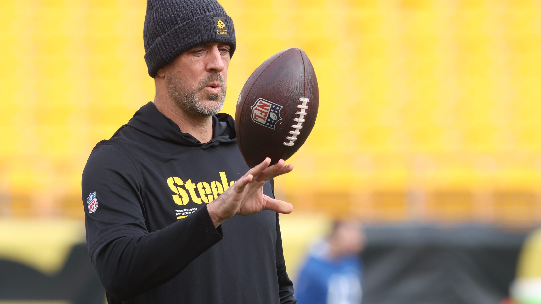 Timeline and variables for Aaron Rodgers to play Sunday