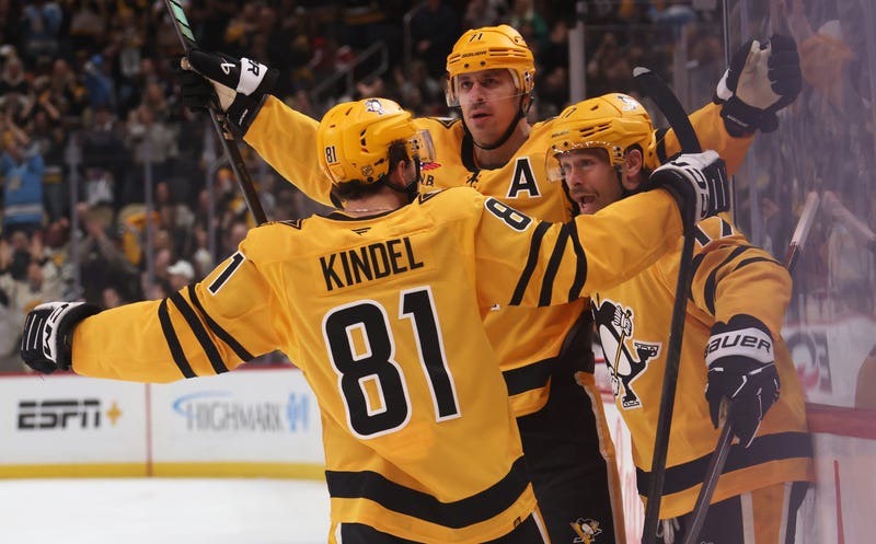 Ben Kindel celebrating with Evgeni Malkin & Bryan Rust