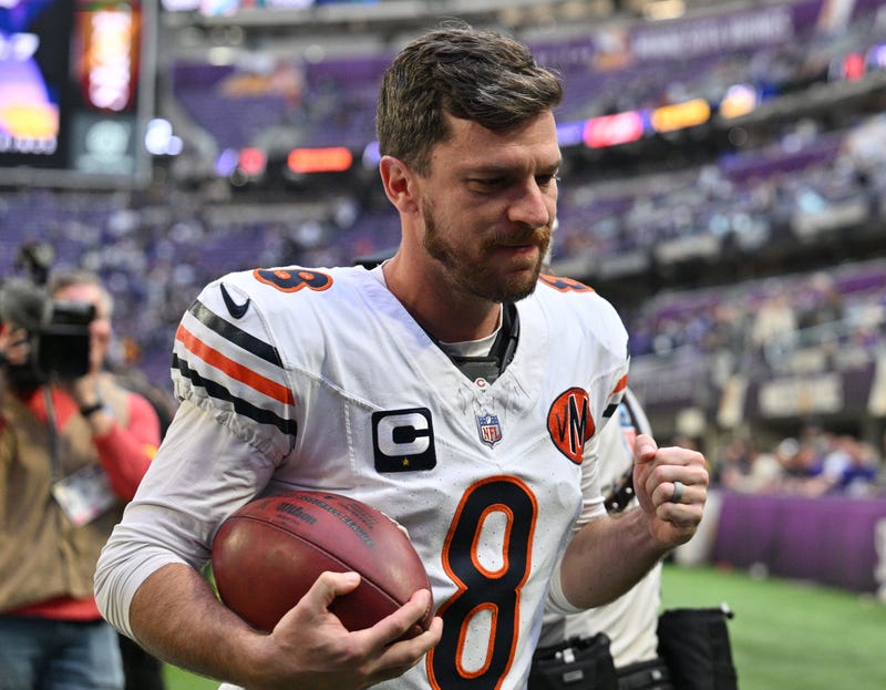 Chicago Bears kicker Cairo Santos (8) reacts after kicking a game-winning field goal against the Minnesota Vikings at U.S. Bank Stadium.