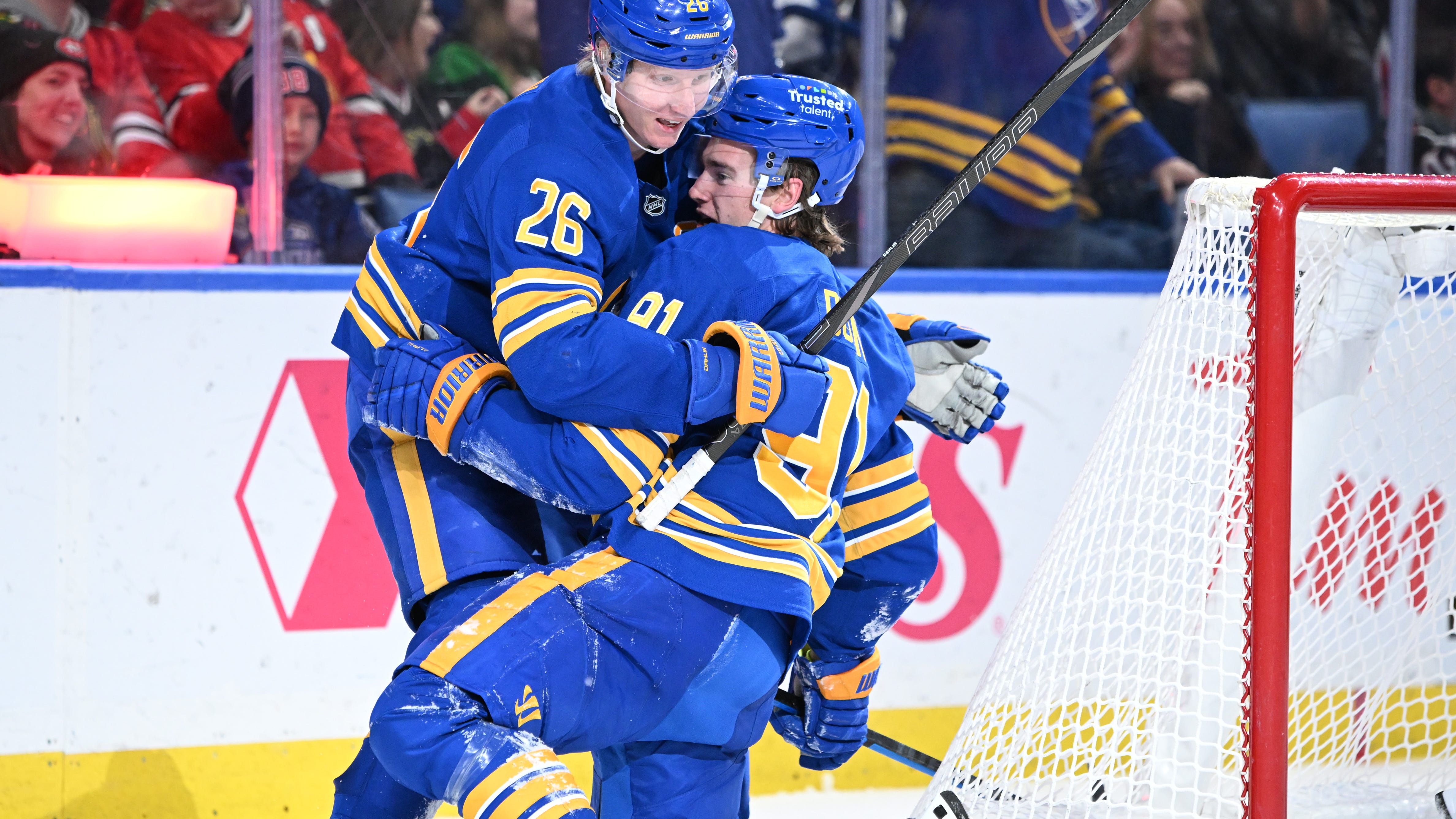 Sabres score nine in big win over Blackhawks