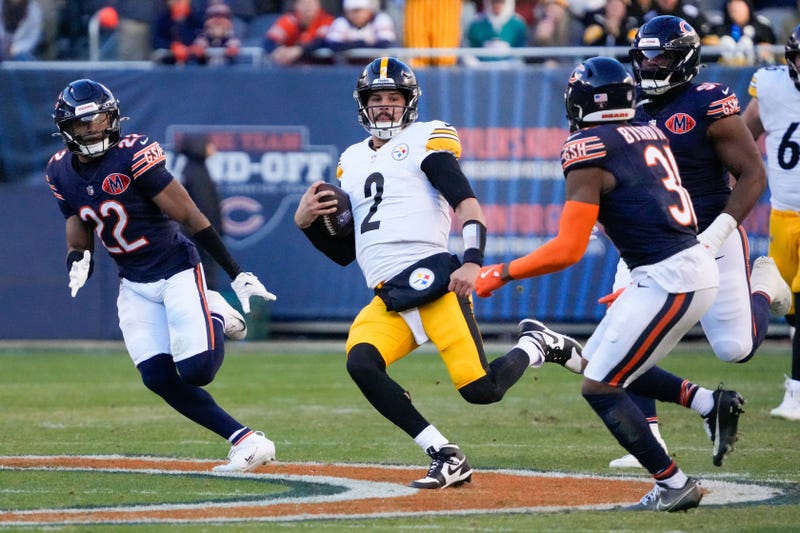 Mason Rudolph sliding vs Bears