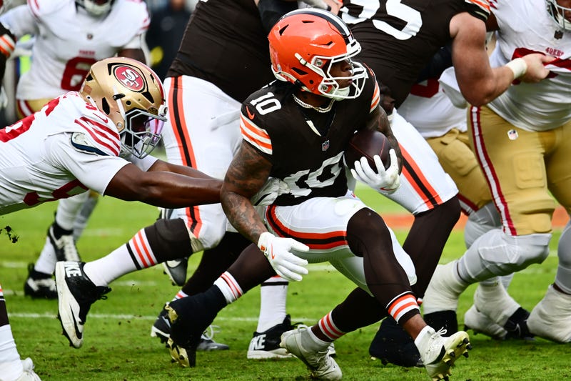 Nov 30, 2025; Cleveland, Ohio, USA; Cleveland Browns running back Quinshon Judkins (10) runs with the ball during the first quarter against the San Francisco 49erscat Huntington Bank Field. Mandatory Credit: Ken Blaze-Imagn Images