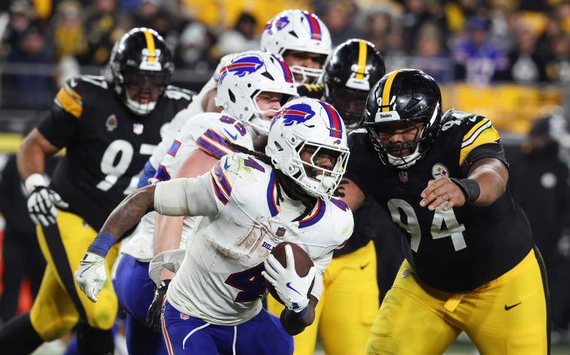 James Cook running vs Steelers