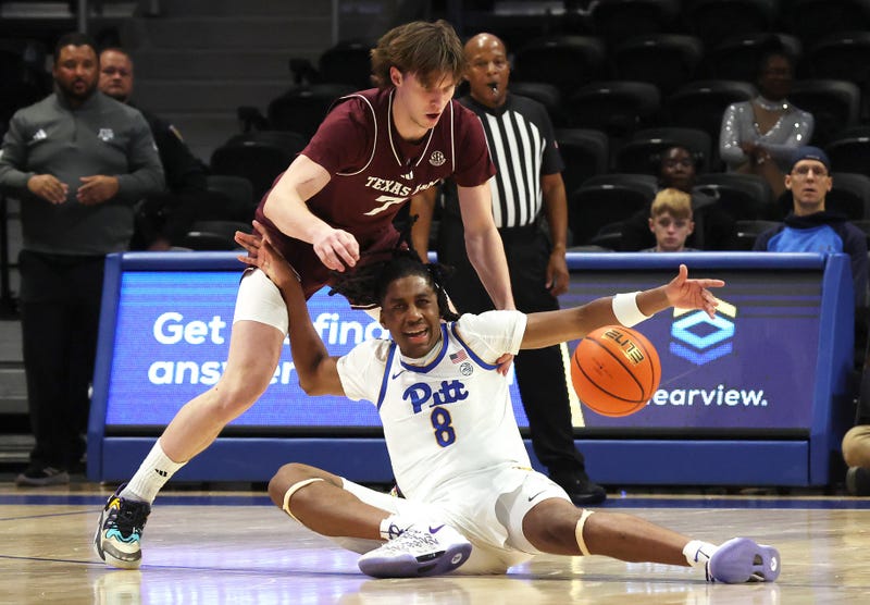 Ball taken away from Pitt's Omari Witherspoon