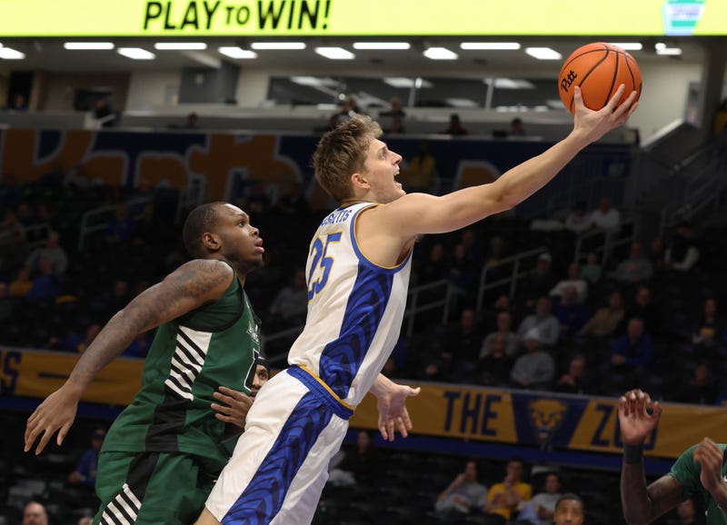 Nojus Indrusaitis layup against Binghamton