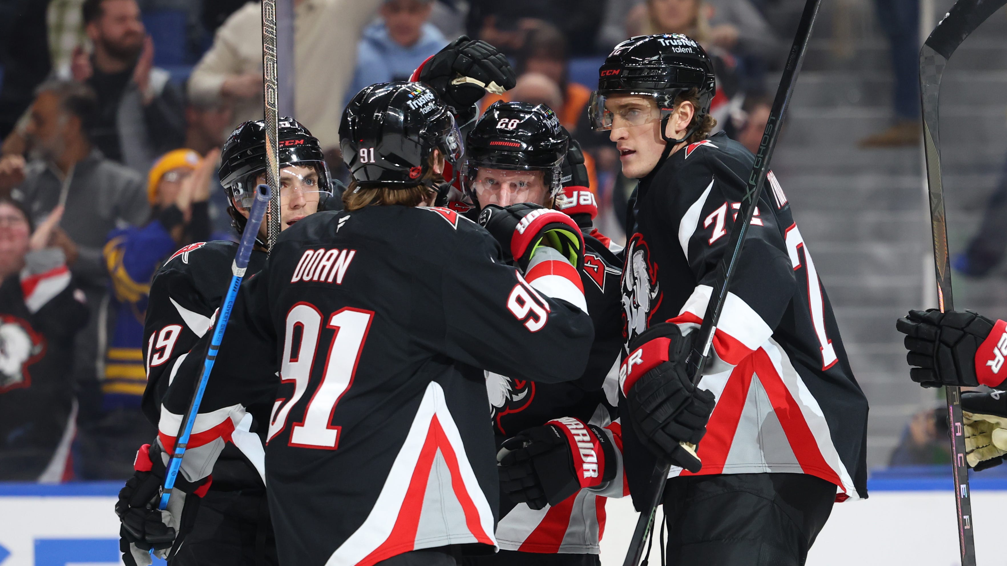 Sabres return home, earn win over Flyers