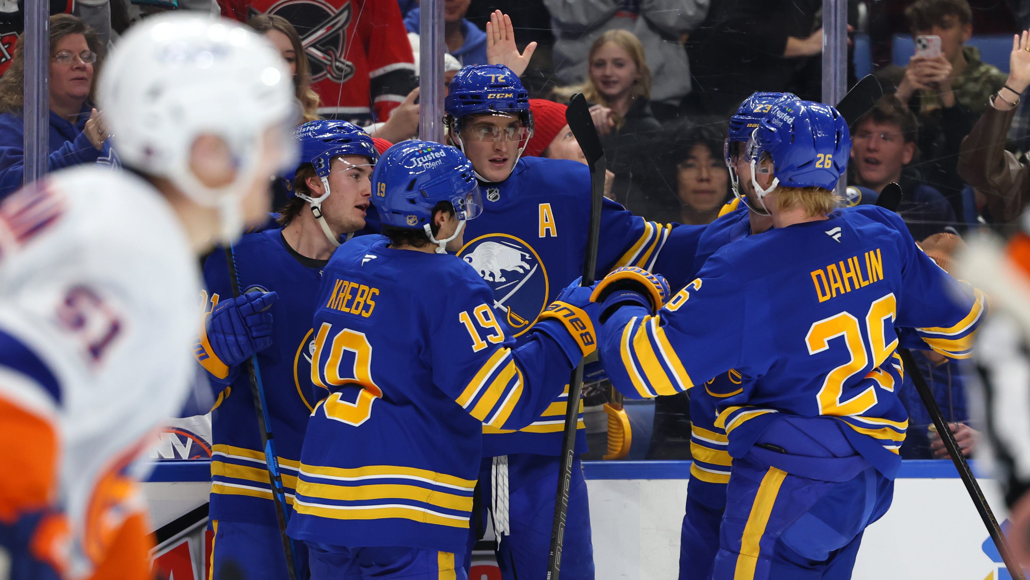 Sabres outlast Islanders in shootout