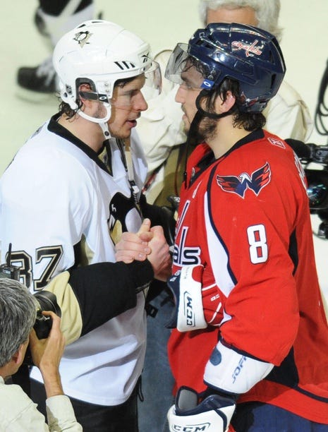 Crosby Ovechkin shaking hands in 2009