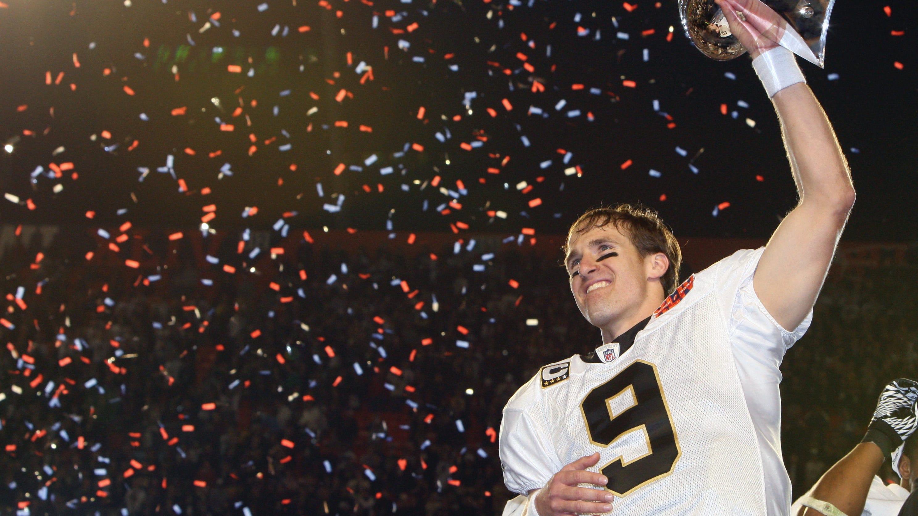 Drew Brees inducted into Saints Hall of Fame