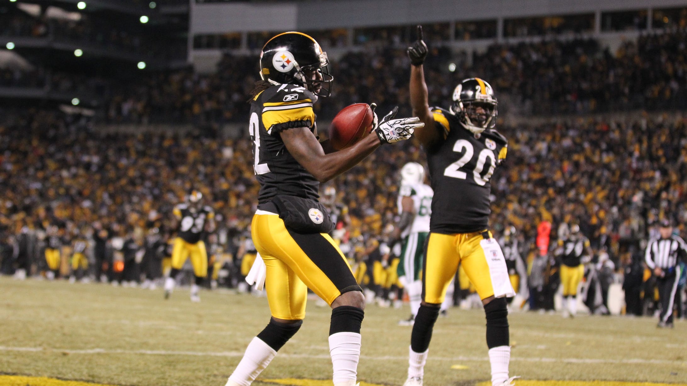 McFadden says Steelers close to adding 'significant playmaker'