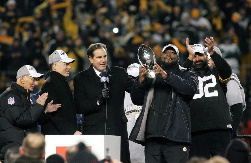 Mike Tomlin Art Rooney Dan Rooney Franco Harris lifting AFC Championship trophy
