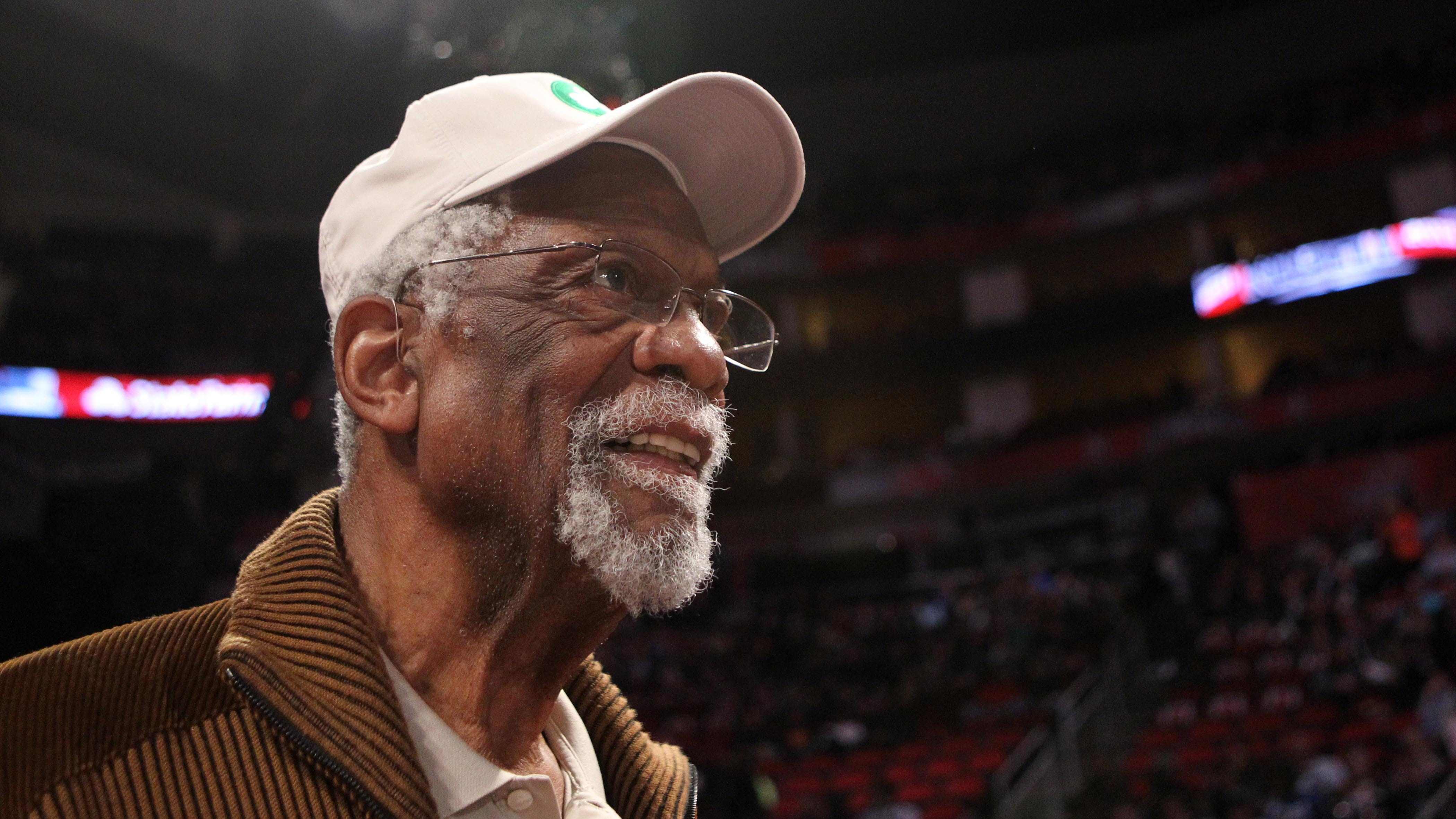Magic Johnson and sporting world react to passing of NBA icon Bill Russell
