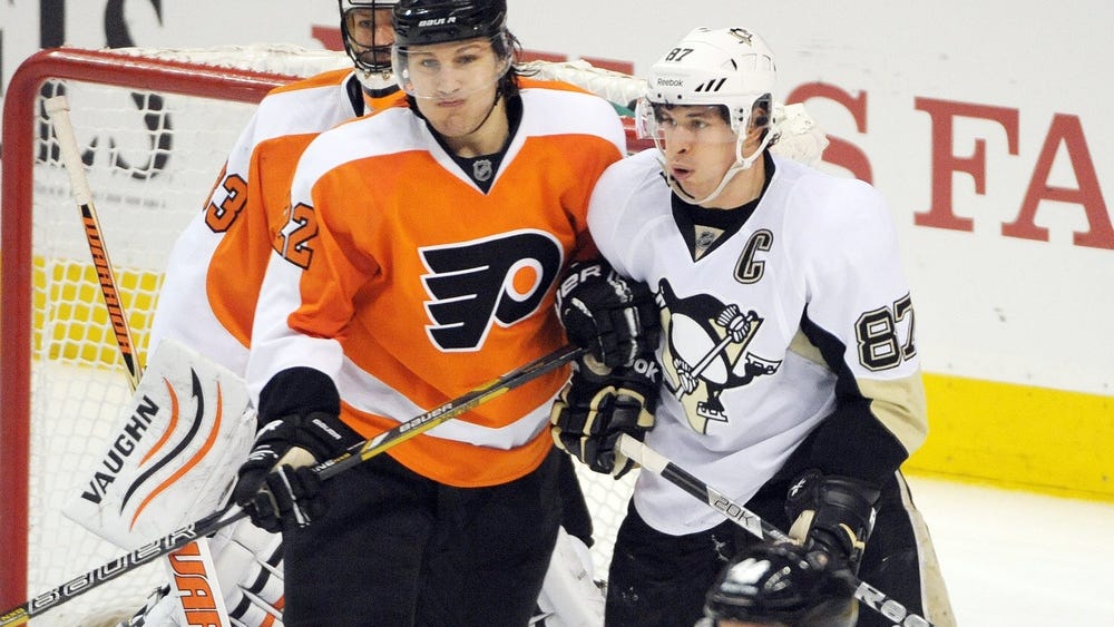 Bunting to Nashville for former Flyer defenseman, center
