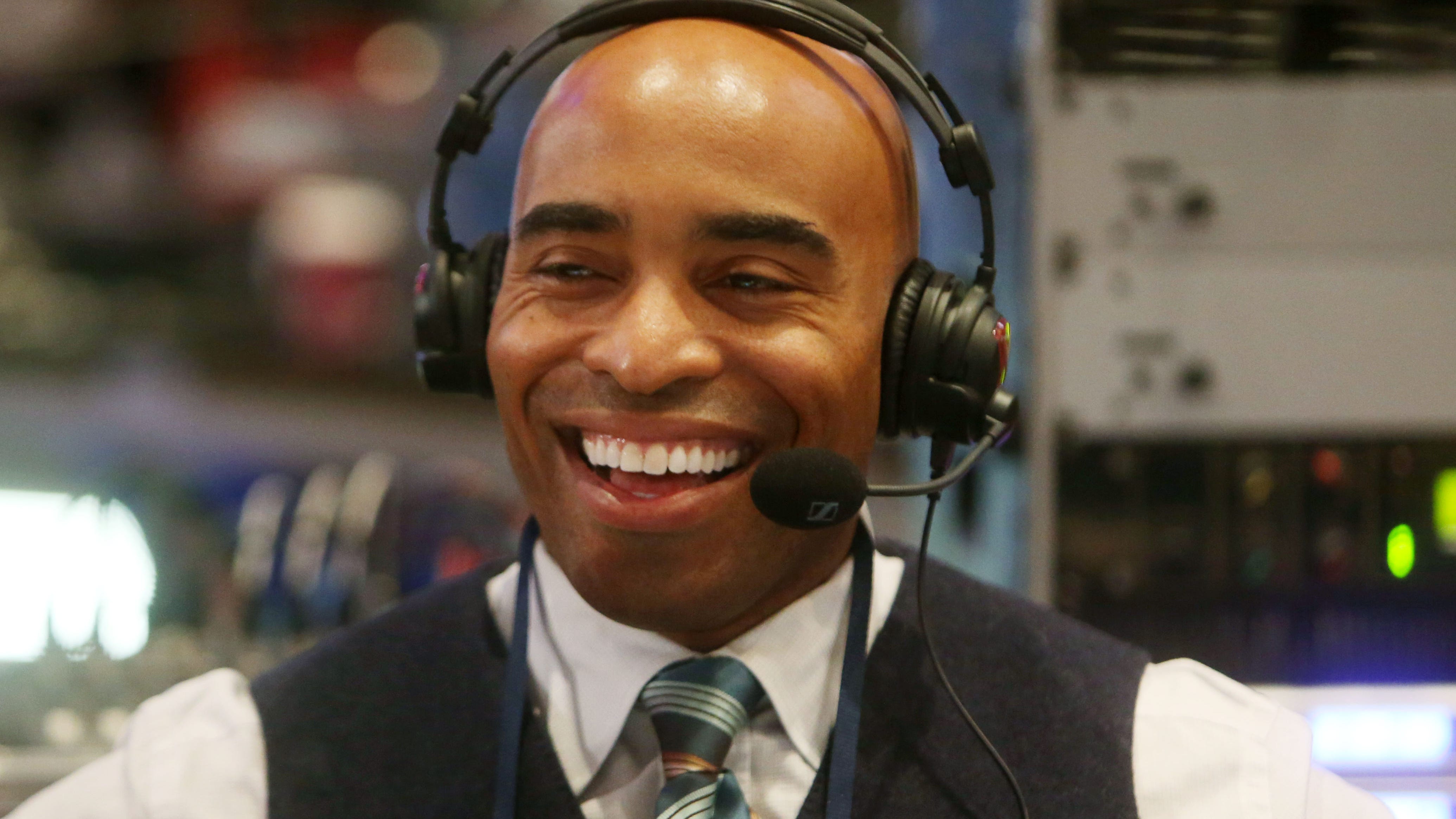 LISTEN: An emotional Tiki Barber discusses his relationship with the Giants, Mara Family