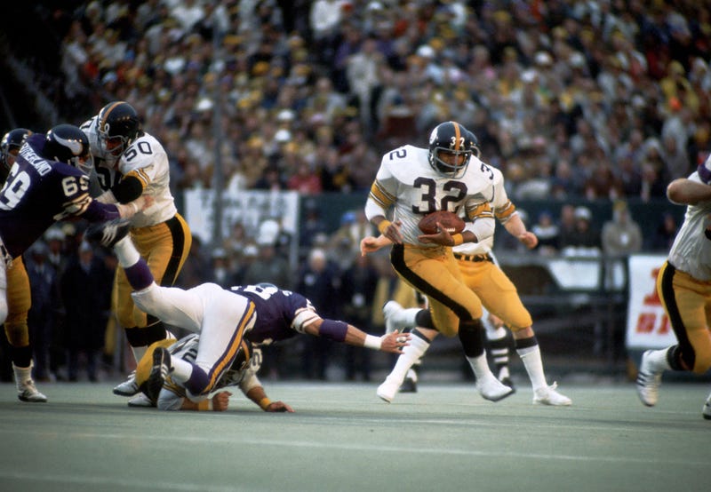 Franco Harris running v Vikings in Super Bowl