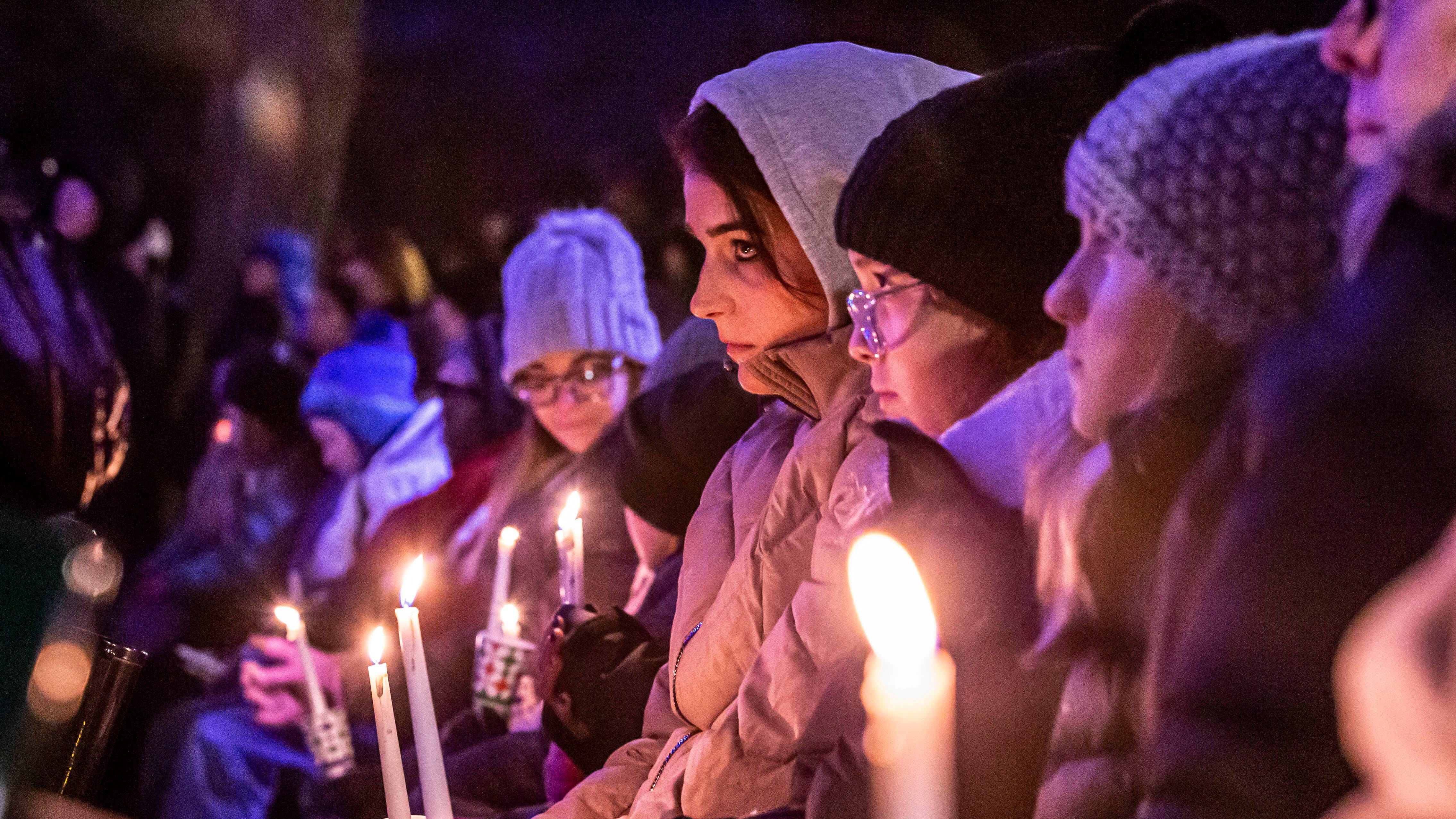 Lightfoot says city reviewing security plans for Thanksgiving Parade following Waukesha tragedy