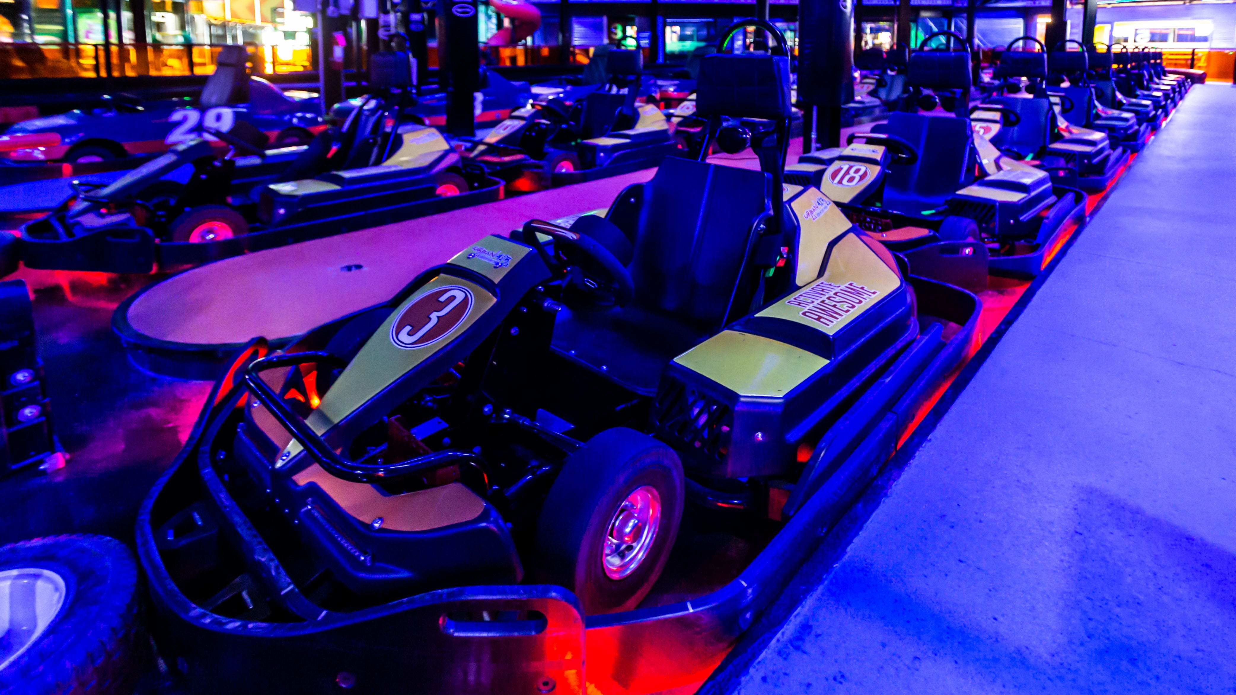 Firefighters rescue boy trapped in go-kart at Naperville amusement park