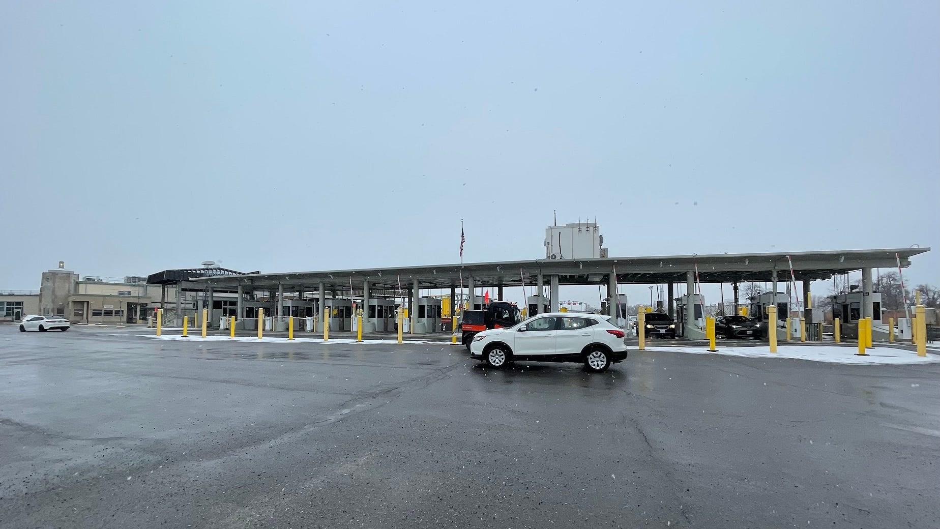 Assessing future of current COVID-related restrictions at U.S.-Canada border