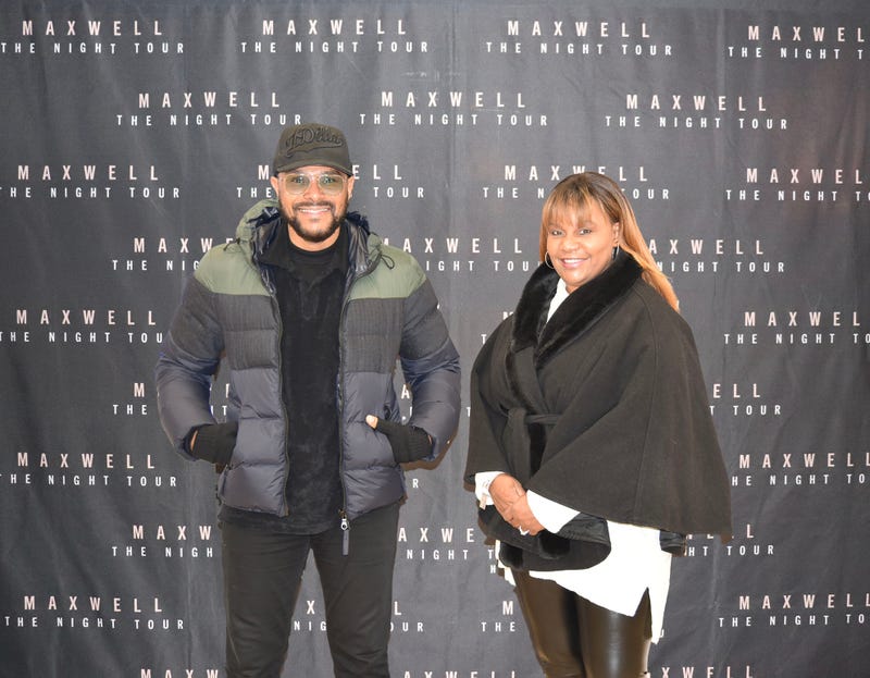 Maxwell Meet & Greet V-103 Winterfest 2022