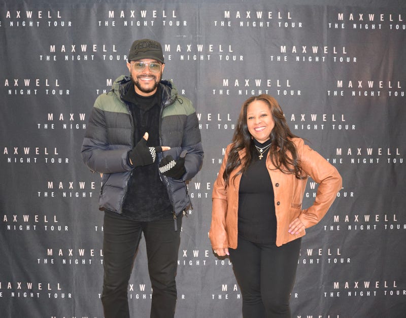 Maxwell Meet & Greet V-103 Winterfest 2022
