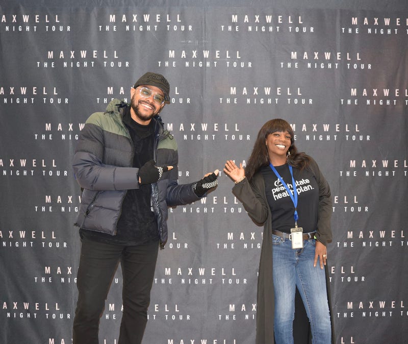 Maxwell Meet & Greet V-103 Winterfest 2022