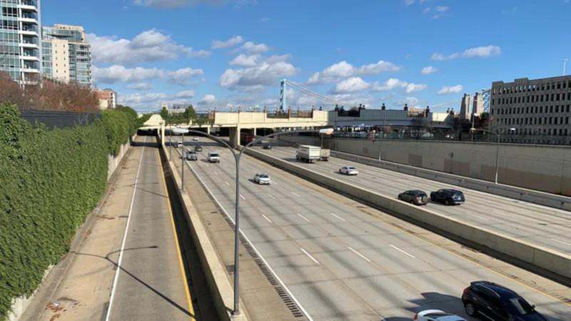 I-95 span over Columbus Blvd.