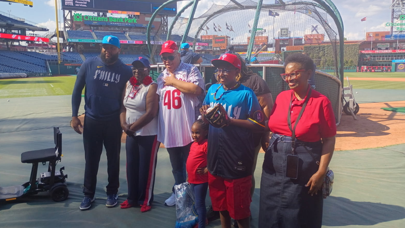 Prince Bailey and his family meet Phillies Jose Alvarado
