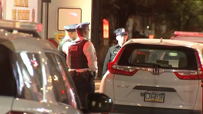 Man stabs 2 others after getting kicked out of Chinatown bar, police say