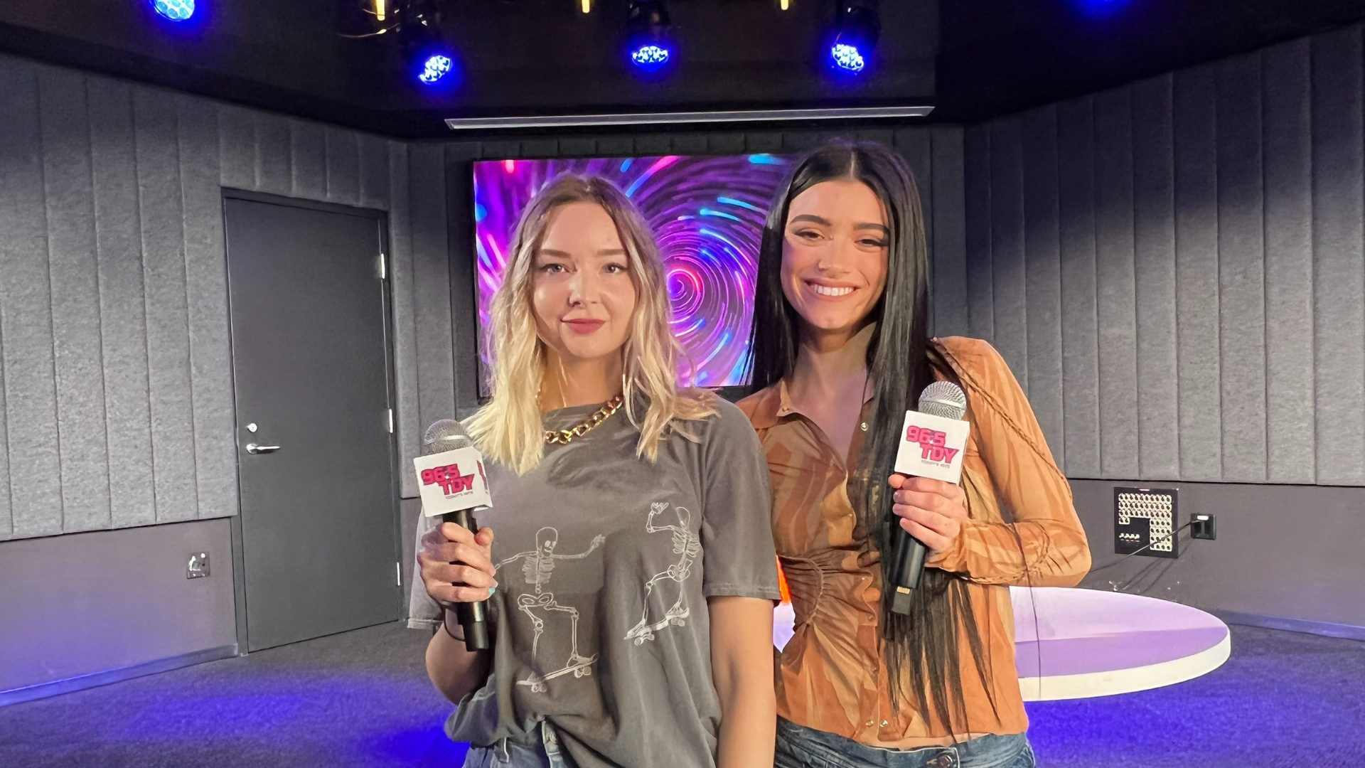 Dixie D'Amelio shares what led her to start making music, what she would tell her 'pre-Tik Tok' self about her life now