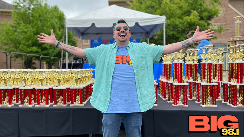 BIG 98.1 and American Heritage's 18th Annual Car Show