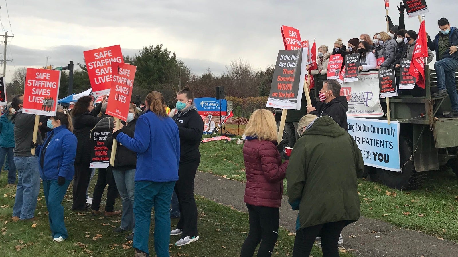 St. Mary Medical Center nurses stage 2-day strike