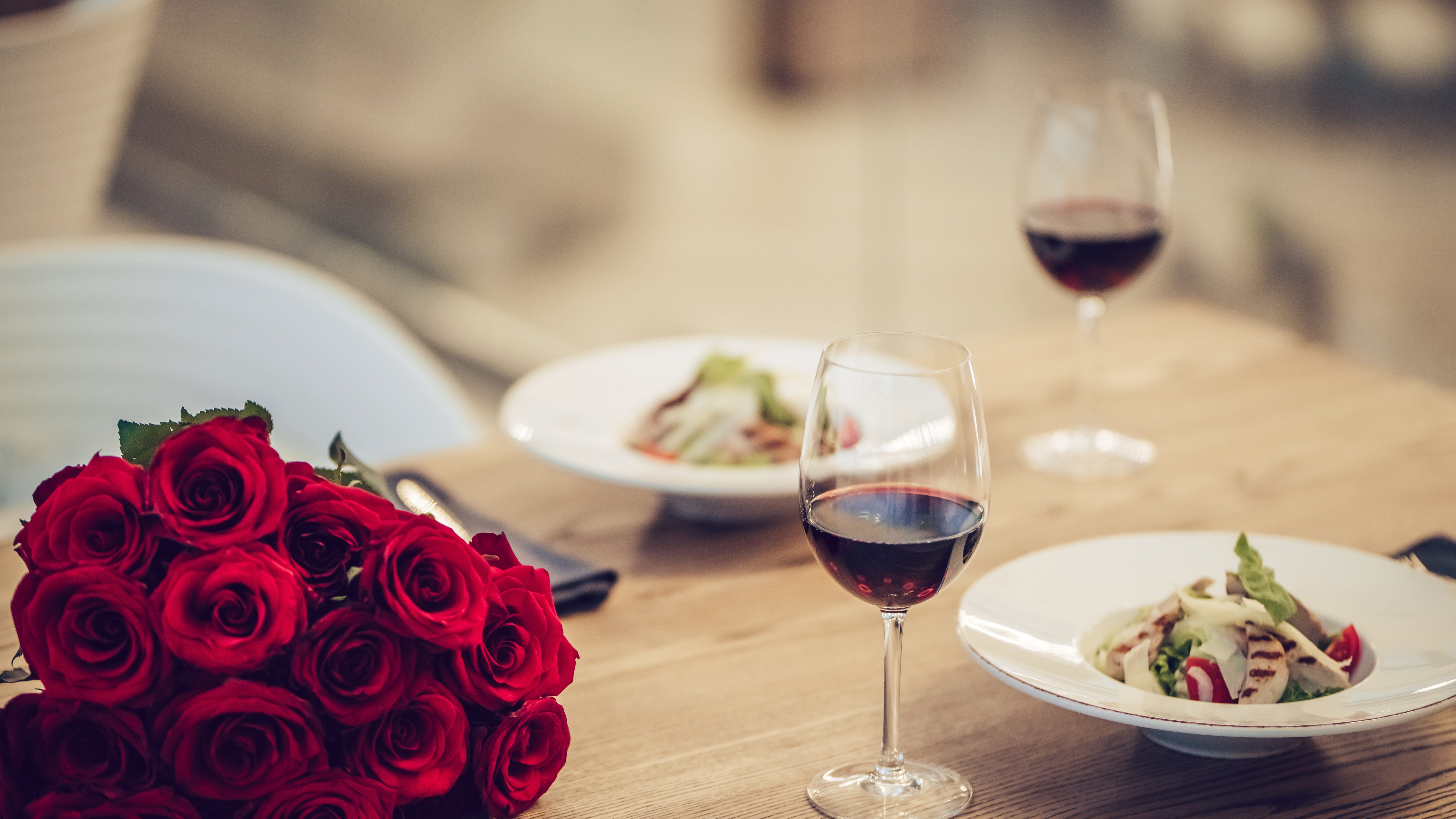 Chicago restaurants ask for greater capacity in time for Valentine's Day
