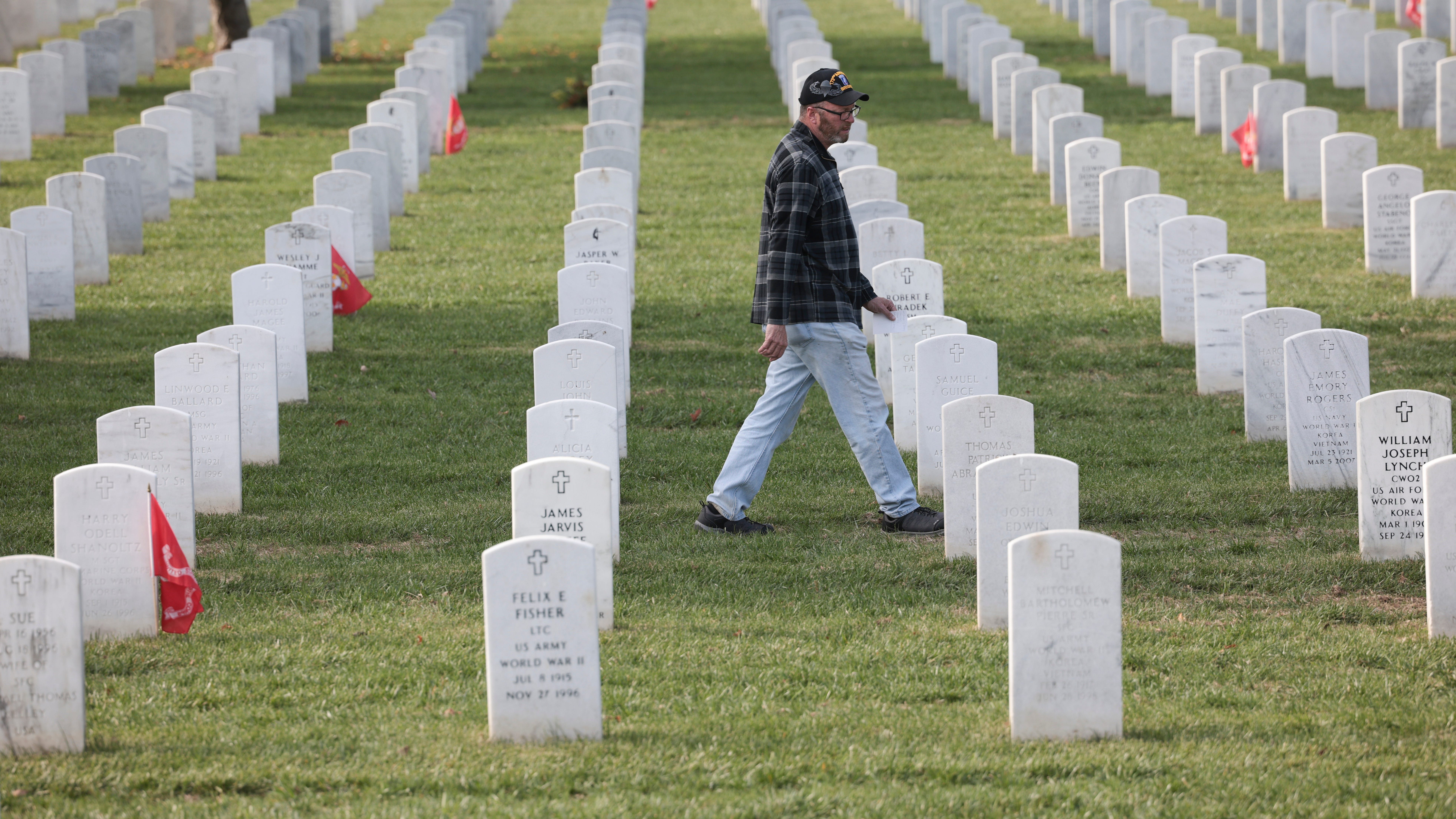Partnership serves military families laying to rest loved ones at VA cemeteries
