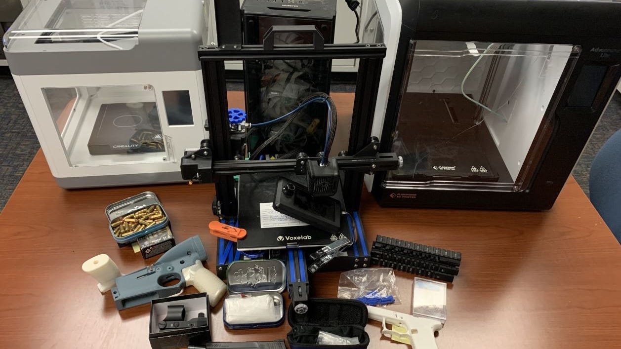 Simi Valley man used 3D printer to manufacture machine guns, deputies say