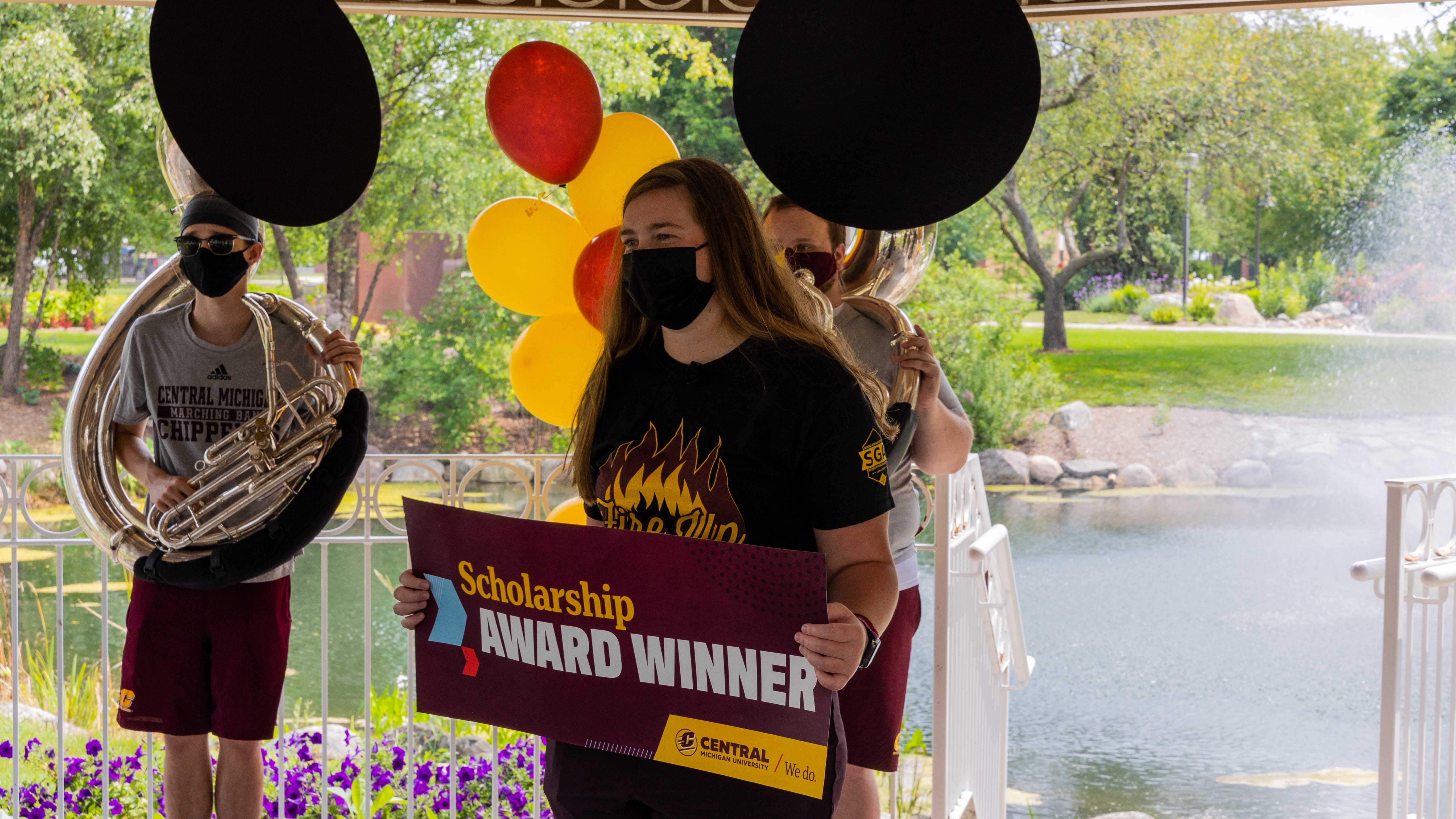 CMU senior gets scholarship through school's COVID-19 vaccine incentive program