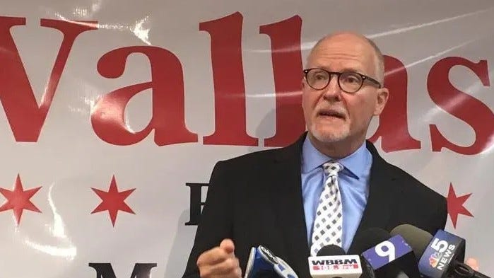 Vallas: Let city cops live outside Chicago