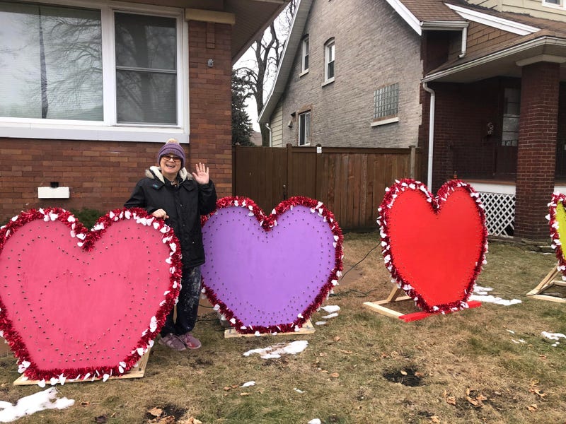 Forest Park artist gets early start on Valentine’s Day with giant hearts for sale