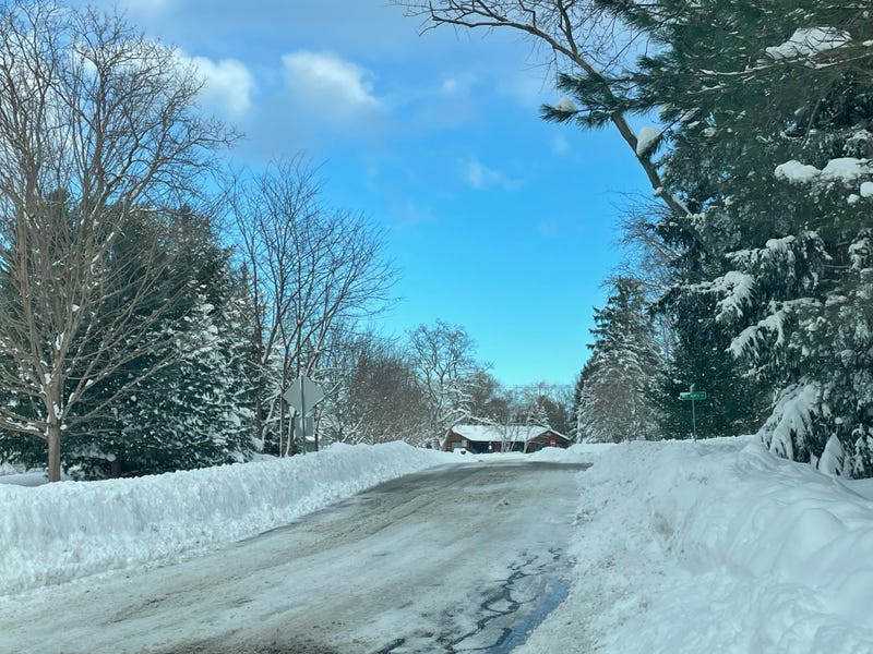 An annual study by Washington-based non profit TRIP finds Western New York drivers miss out on $2,200 per year because of poor road conditions. 