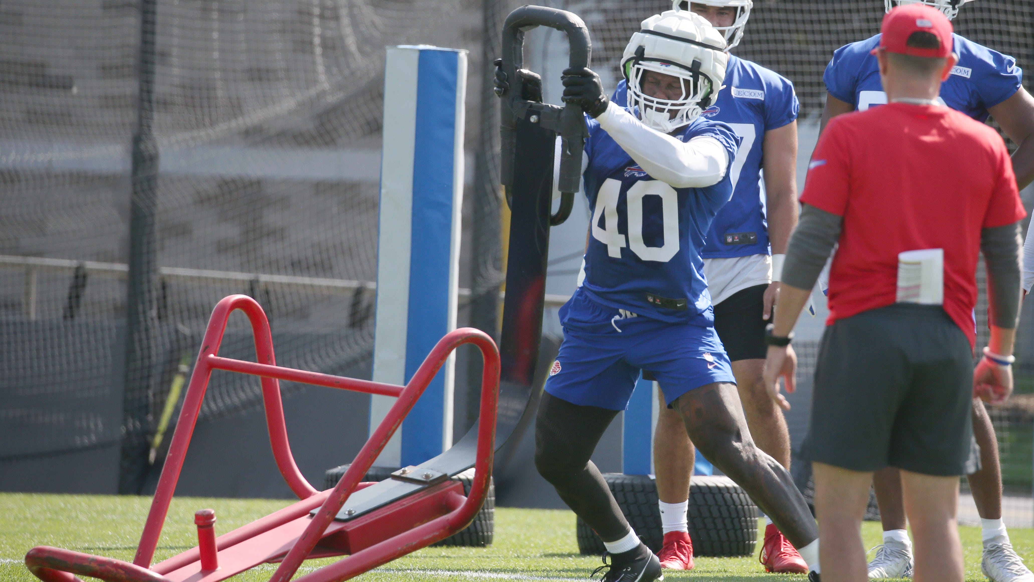 Von Miller has big day, but injuries starting to mount at Bills training camp