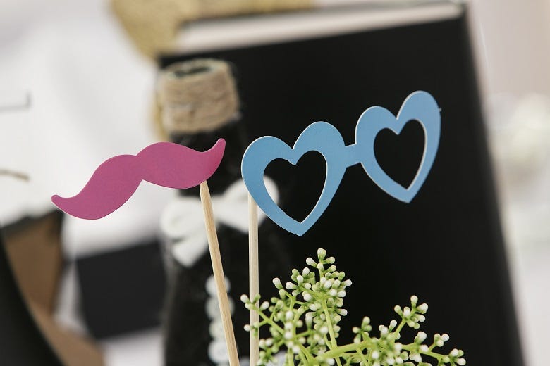 wedding photo booth props