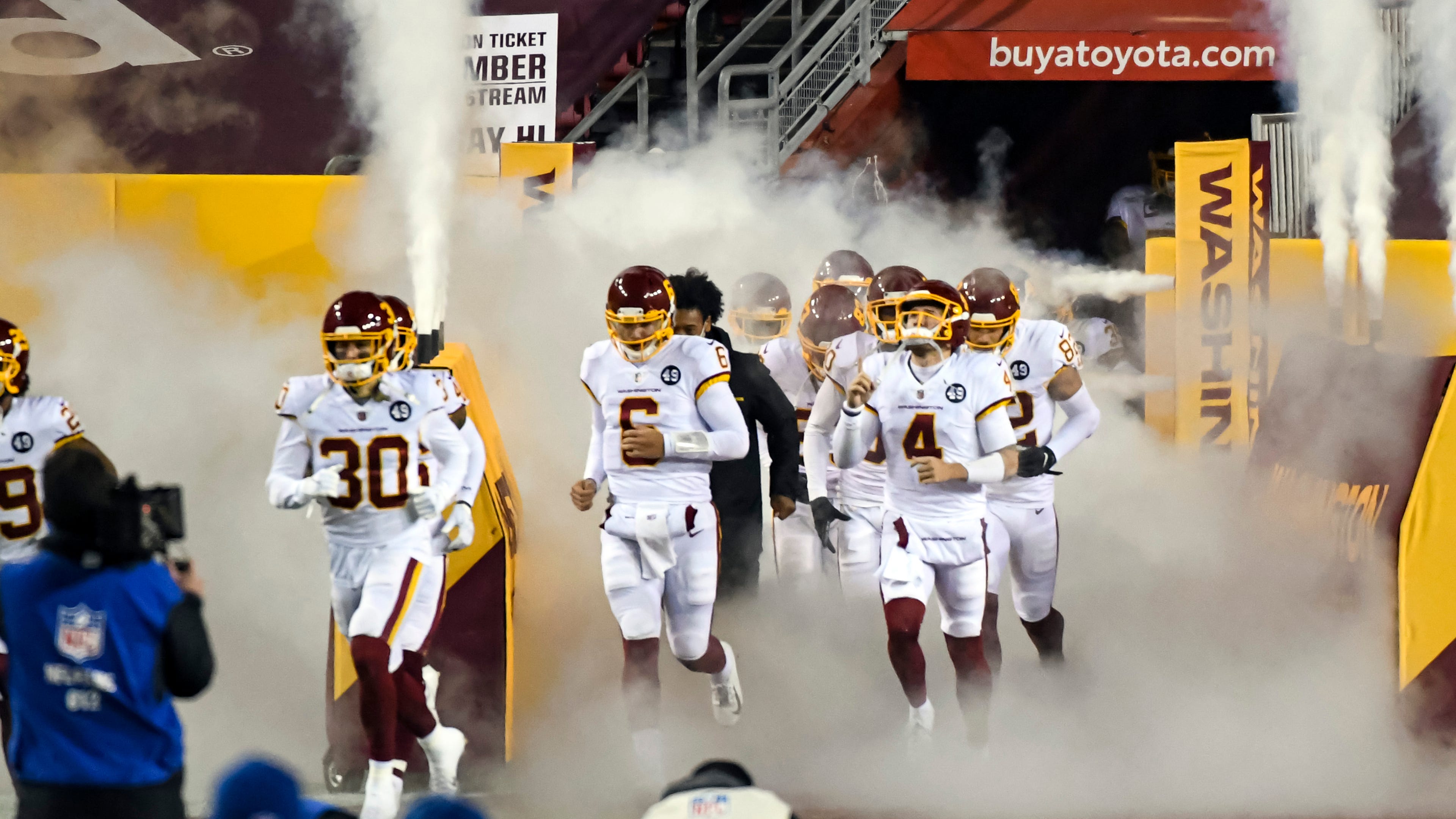 Washington Football Team to keep burgundy & gold with new name