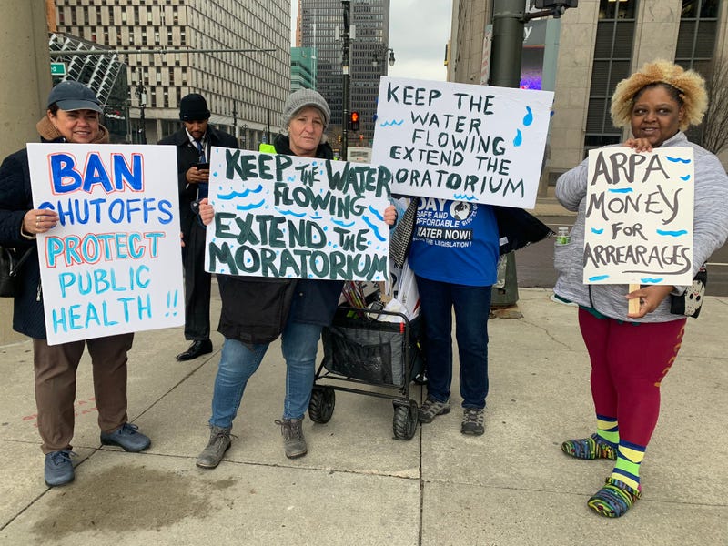 Water protesters in Detroit