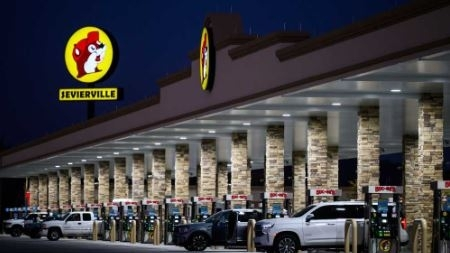 Buc-ee's gas station kansas city