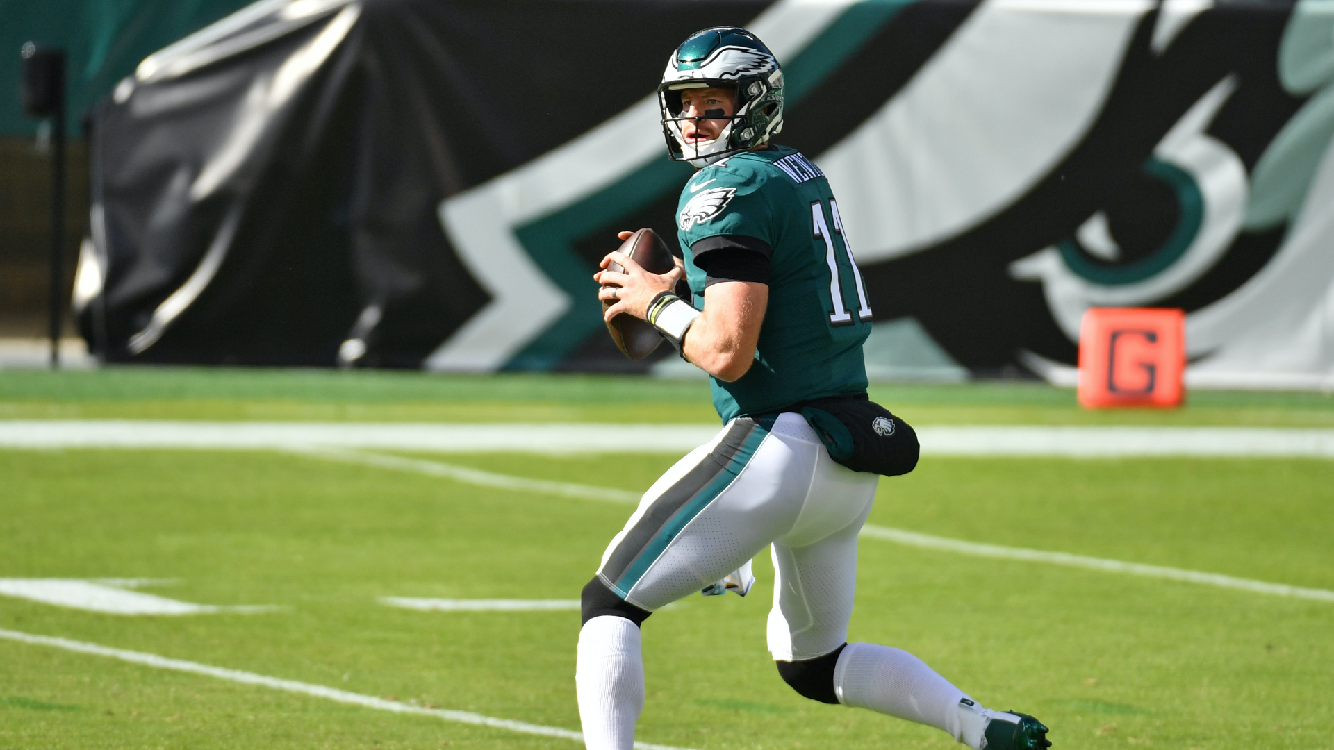 Report: Chicago Bears the 'front runners' for Carson Wentz over Colts