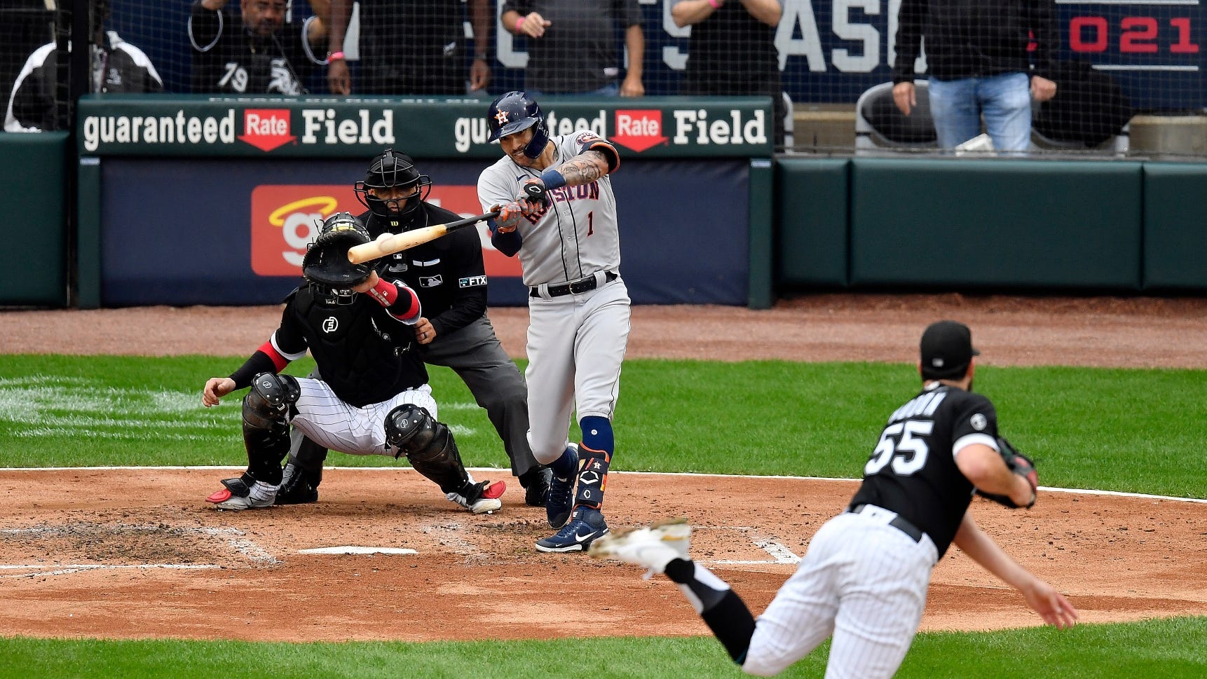 White Sox go quietly, getting eliminated with a 10-1 loss to Astros in Game 4 of ALDS