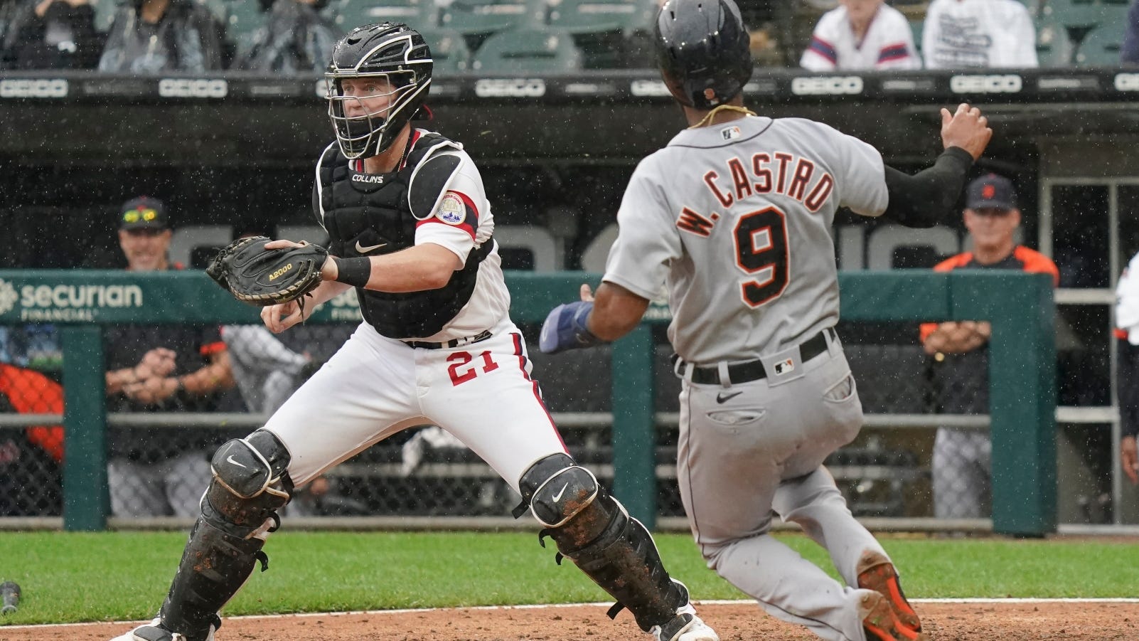 White Sox lose 5-2 to Tigers in regular-season finale