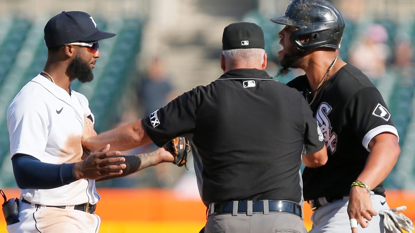 Dallas Keuchel believes White Sox should stand up for Jose Abreu after latest plunking led to benches-clearing incident with Tigers