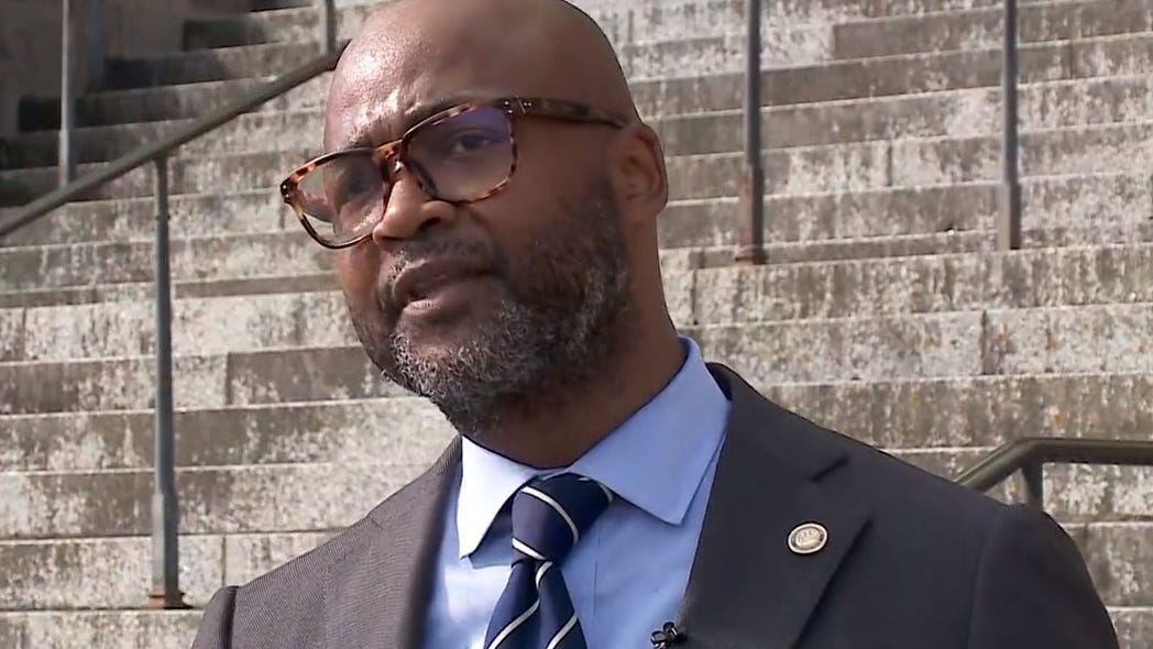 Analyst: DA should fire ADA who declined gun charges
