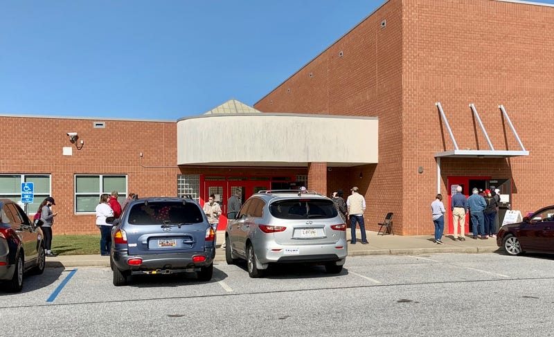 Lines at Williamston precinct around the middle of the day