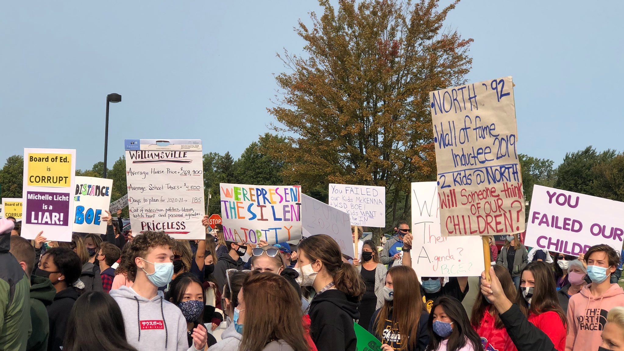 Hundreds of Williamsville students and parents protest on first day of remote learning